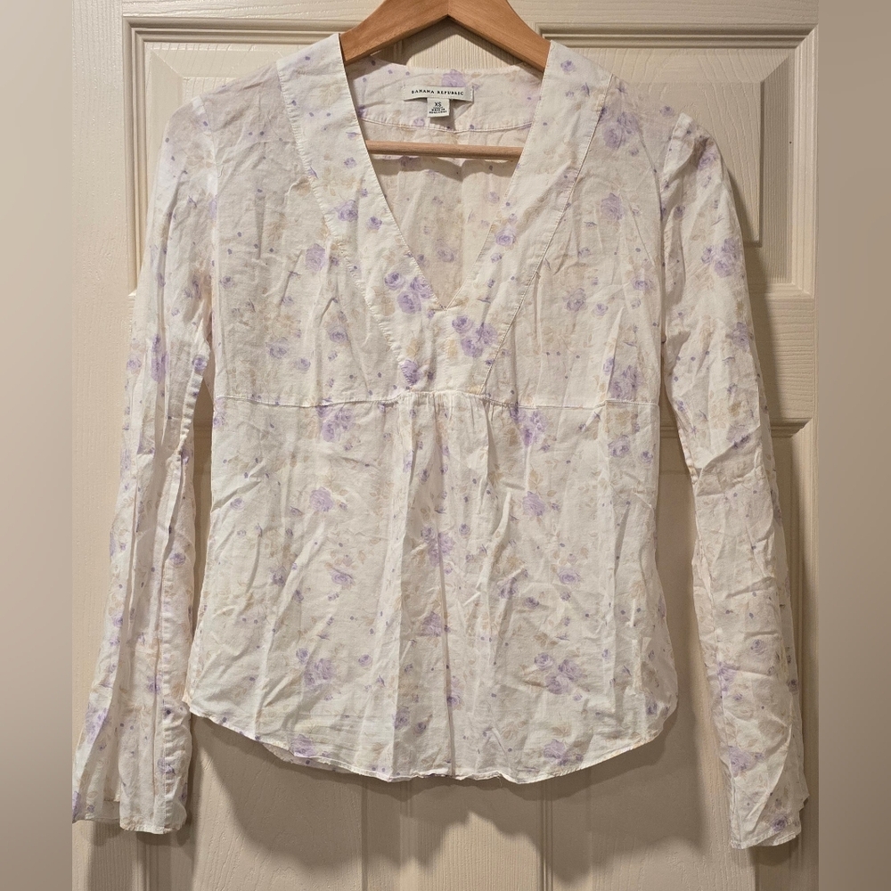 Banana Republic White and Purple Floral Blouse XS